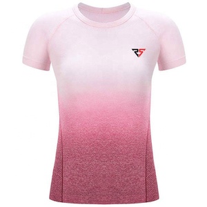 Nouvelle sublimation de marque pour femmes imprimée avec un design personnalisé et des t-shirts de sublimation pour femmes - Product Image 2