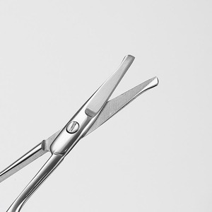 Tijeras de Manicura Curvas Mini de Alta Calidad al por Mayor, Tijeras de Belleza para Cutículas, Pestañas y Cejas, Pakistán - Product Image 3