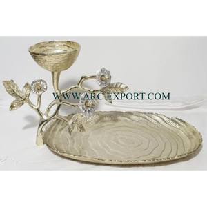 Bol décoratif de table à dîner élégant avec poignées en aluminium à motifs de fleurs Forme ronde 3 bol de serveur de nourriture en métal - Product Image 2