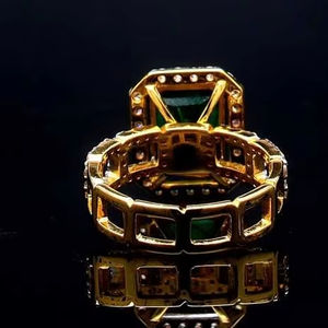 Anillo de diamante completo de circón redondo geométrico de moda para mujer, regalo de fiesta de boda o cumpleaños de latón elegante - Product Image 2