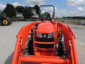 Tractor de ruedas KUBOTA LA764 usado - Product Image 4