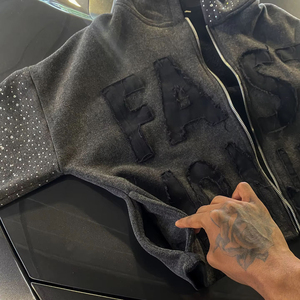 Sudadera con capucha y cremallera de algodón desgastado con etiqueta personalizada para hombres con parche bordado lavado con ácido estilo Vintage ropa de calle con diamantes de imitación - Product Image 3