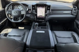 LISTO PARA CONDUCIR - USADO, VOLANTE A LA IZQUIERDA |   CONDUCCIÓN DERECHA |   RAMMSS 1500 TRX CREW CAB 4×4 2021 - Product Image 4