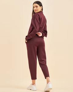 Conjunto Deportivo con Capucha para Mujer, Sudadera de Felpa Suave y Pantalones Rectos, Cómodo para Uso Diario, Traje de Dos Piezas - Product Image 3