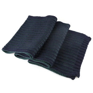 Écharpe d'hiver personnalisée Kivotech 100% acrylique, de haute qualité, faite à la main, élégante, chaude et tricotée, pour unisexe - Product Image 6