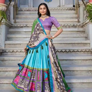 Compra en línea de caja cuadrada Tussar Silk Lehenga Choli Reversible Casual Wedding Indian & Pakistani Clothing - Product Image 1