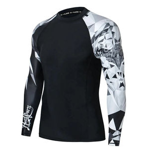 Vente en gros de rashguards pour hommes en polyester 100% sublimé, manches longues, rashguard pour hommes, logo personnalisé avec design OEM - Product Image 4