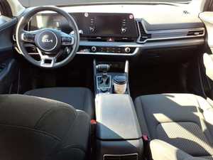 SUV USADO ASEQUIBLE 2024, 8L, Tracción en las Cuatro Ruedas, Cámara 360°, Asientos de Cuero, Techo Panorámico - Product Image 4