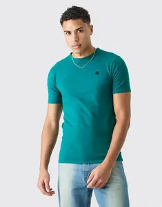 Camiseta OEM de manga corta con cuello redondo transpirable de algodón 100% de la mejor calidad para hombre fabricada por productos Huzaifa - Product Image 1