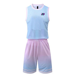 Conjunto de Uniforme de Baloncesto de Grado Profesional, Logotipos, Números y Nombres Personalizados, Tallas Grandes, Transpirable y Absorbente de Humedad, Tallas Disponibles - Product Image 1
