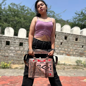 Nouvel arrivage Sac fourre-tout à franges en cuir sculpté usiné à la main de haute qualité Sacs en cuir multi-usages pour femmes - Product Image 4