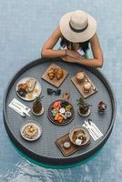 Plateau flottant pliable en rotin et plateau de petit-déjeuner, compatible lave-vaisselle, pour piscine, pour servir des aliments et des boissons