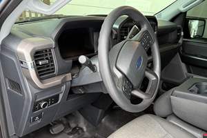 Ford F-150 XL 4x4 Coyote V8 Power d'occasion 2024 - Product Image 4