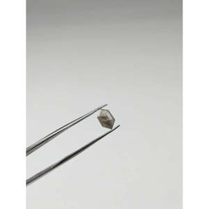Diamant naturel facetté de haute qualité 4,9-7,7 mm, forme hexagonale, sel et poivre, avec diamant facetté de 4,9-7,7 mm - Product Image 2