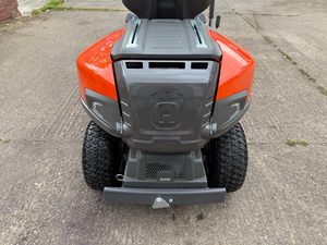 เครื่องตัดหญ้าแบบนั่งขับ HUSQVARNA R320X AWD รุ่นใหม่, เครื่องตัดหญ้าแบบมัลชิ่ง, รถแทรกเตอร์สำหรับสวน - Product Image 6