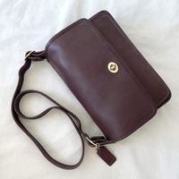 Tas Selempang Kulit Asli Berkualitas Tinggi Buatan Tangan dengan Tali yang Dapat Disesuaikan, Portabel, Cocok untuk Musim Dingin, Semi, dan Panas, dari Pemasok India