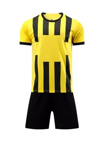 Uniforme de football 100% Polyester, nouveau Design personnalisé, tissu respirant et sublimé, vente en gros - Product Image 2