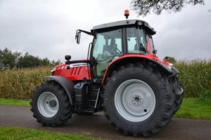 Tracteur Massey Ferguson de haute qualité utilisé tracteur Massey Ferguson 6700 S tracteur agricole à vendre - Product Image 4