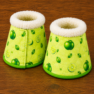 Ensemble d'équitation de dressage imprimé pomme verte : tapis de selle, bonnet anti-mouches, protège-tibias, protège-encoches, bandages de polo, collection assortie - Product Image 5