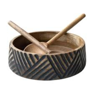 Ensemble de 3 bols à salade en bois d'hévéa fabriqués à la main par Woodard & Charles avec ustensiles de service, vaisselle moderne et écologique pour la maison et la cuisine - Product Image 6