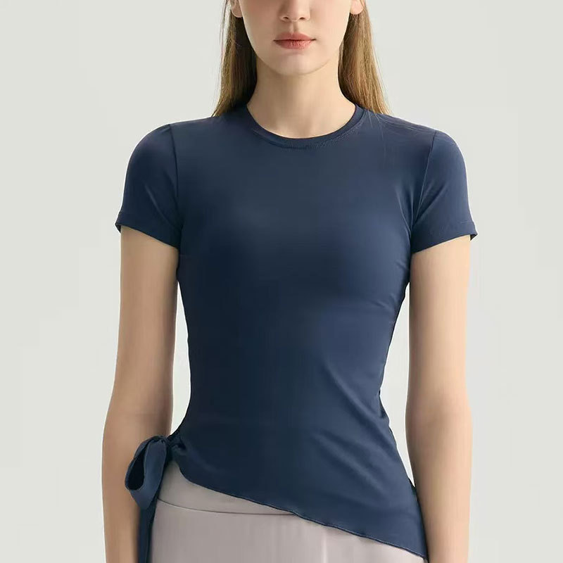 Custom Logo Front Tie Detail Yoga Workout Crop Top with Four-Way Stretch Quick Dry Fabric Crew Neck Asymmetric Hem Fitted Design