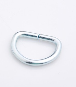 ห่วงนิรภัยรูปตัว D สำหรับสระว่ายน้ำอุปกรณ์เสริมหัวเข็มขัดโลหะแข็งแรงทนทานเพื่อการใช้งานที่ปลอดภัยและยาวนาน - Product Image 4