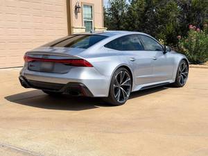 Voitures Audi RS 7 4.0T quattro AWD 4.0T quattro 4dr Sportback d'occasion de 2022 à vendre - Product Image 2