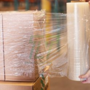 Prix d'usine bon marché Film d'emballage transparent Emballage d'exportation Rouleau de film étirable - Product Image 5