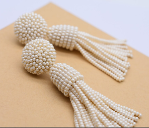 Pendientes de Perlas Mágicas Hechos a Mano con Borlas, Adornados con Cuentas, Pendientes Largos con Borlas y Plata de Ley - Product Image 1