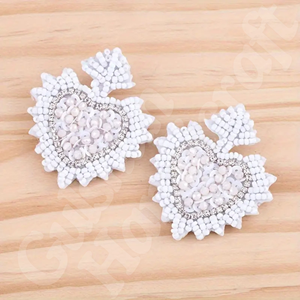 Boucles d'oreilles pendantes en forme de cœur fabriquées à la main Boho-Chic en acier inoxydable, parfaites pour les fêtes et les tenues décontractées, tenues décontractées, style de tous les jours - Product Image 3