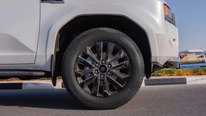 Toyota Land Cruiser Prado 2025, 2.4L Turbo, Transmisión Automática, Gasolina, con Radar y Techo Panorámico - Product Image 6