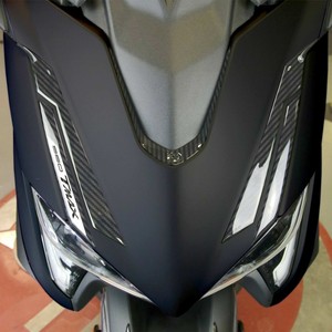 Kit Adesivi 3D in Gel Compatibili con Yamaha TMAX 560 2020-2021, Decalcomanie per Pannello Frontale con Logo e Protezione Serbatoio - Product Image 2
