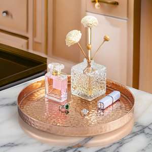 Plateau de courtoisie en acier inoxydable au design martelé plaqué or rose Plateau de service commercial de luxe pour hôtel et restaurant Prix de gros bas - Product Image 6