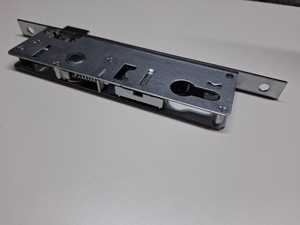 <b>PVC</b> <b>Doors</b> <b>Lock</b> with Cylinder ( Metal) - Product Image 3