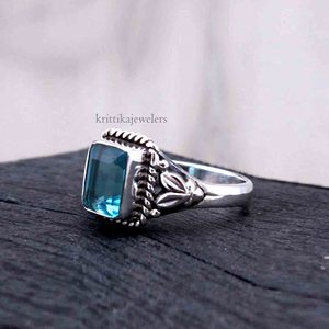 แหวนเงินแท้ทำด้วยมือ925พลอยบุษราคัมสีฟ้าเครื่องประดับสำหรับสตรีตัดขอบมรกตคุณภาพสูงตามสั่ง - Product Image 4