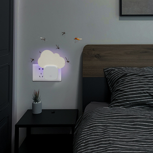 Piège à mites <span class=keywords><strong>et</strong></span> à mouches à fruits intelligent pour l'intérieur Attrape-mouches électrique pour la maison Plug-in avec pièges collants à mouches électriques - Product Image 4