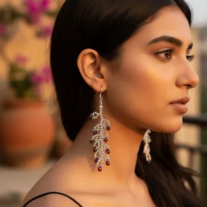 Pendientes Largos de Plata con Cuentas de Granate, Elegantes, para Mujer, Regalo de Joyería de Moda - Product Image 2