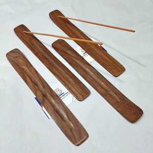 Porte-encens en bois de manguier et laiton, fait à la main, écologique, de haute qualité, design personnalisé disponible - Product Image 4