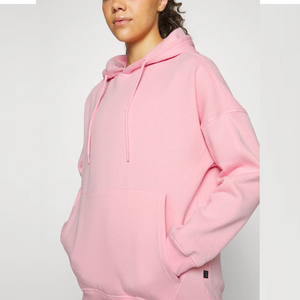 Sweat à capuche sport en coton et polyester à la mode confortable avec poches pour femme du Bangladesh - Product Image 1