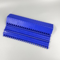 Banda Transportadora Modular Serie 800 con Placas de Deflector Reforzadas y Duraderas, Placas de Deflector Integradas para Transporte Inclinado Industrial