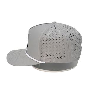 Casquettes de sport imperméables 5 panneaux pour le golf et le baseball, vente en gros, perforations découpées au laser, fabricant vietnamien, design de patch - Product Image 5