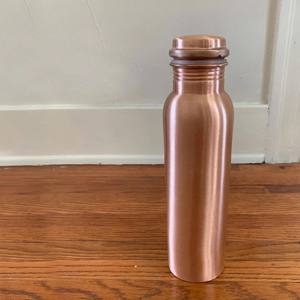 Bouteille d'eau en cuivre pur de style antique pour l'amélioration de la digestion de désintoxication ayurvédique et le soutien naturel du bien-être - Product Image 3