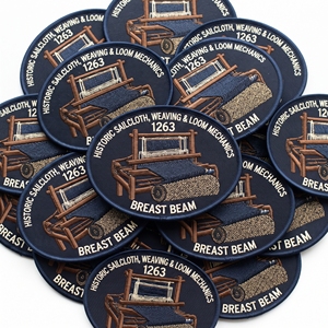Parche Bordado Redondo Personalizado al por Mayor, Insignia de Tejido de Sarga Espigada con Borde Merrow, Emblema para Ropa a Granel del Fabricante - Product Image 6