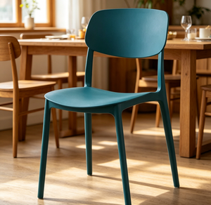 Chaise <span class=keywords><strong>de</strong></span> <span class=keywords><strong>salle</strong></span> à manger empilable en polypropylène abordable, imperméable et facile à nettoyer pour mariages, banquets, hôtels et salles <span class=keywords><strong>de</strong></span> <span class=keywords><strong>réception</strong></span> - Product Image 3