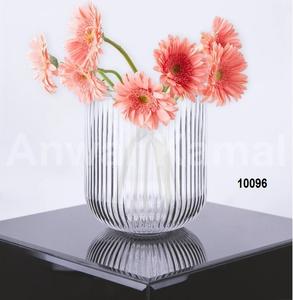 Vases en verre à rayures - Product Image 1