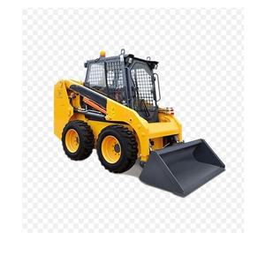 Minicargadora JC100 en venta, ofrece excelente tracción, capacidad de elevación y comodidad del operador para largas jornadas de trabajo. - Product Image 4