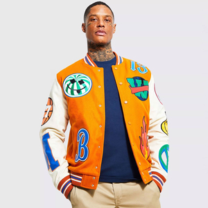 Veste universitaire orange personnalisée pour homme, mélange de laine, corps coloré, patch brodé, veste bomber de style rétro streetwear - Product Image 5