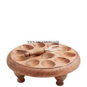 Ustensiles de cuisine en bois naturel Étagère de rangement pour œufs à 2 niveaux Table décorative en bois et en fer Étagère à œufs de luxe la plus vendue par le fabricant - Product Image 3