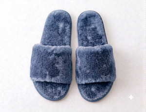 Pantoufles d'hôtel en fourrure pour hommes et femmes, logo personnalisé, multicolores, faites à la main, pour la maison : pantoufles d'intérieur confortables avec bordure en PU - Product Image 4