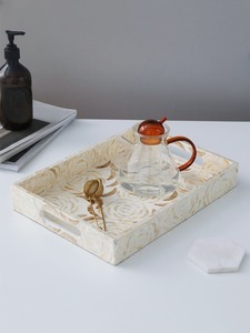 Plateau de service rectangulaire en nacre et résine MDF, produit de luxe exquis pour la présentation des fruits et des gâteaux - Product Image 6